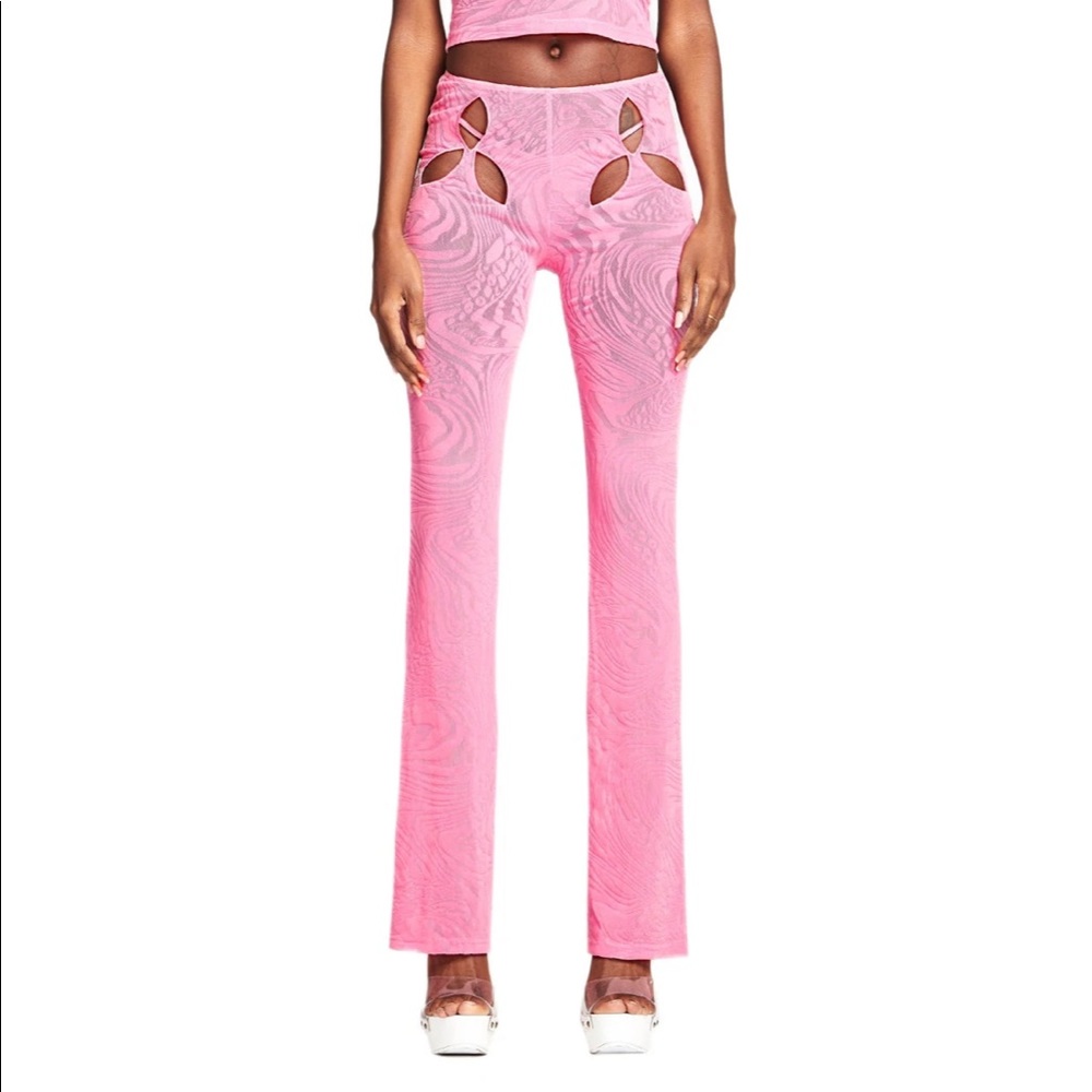 I am Gia pink pants size M